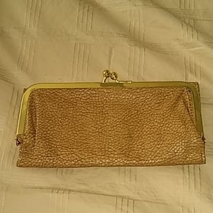 Women's brown/tan clutch wallet